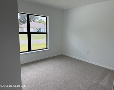 792 Geary Street Sw - Photo Thumbnail 10