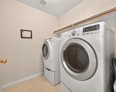 17410 Pikes Peek Court - Photo Thumbnail 26