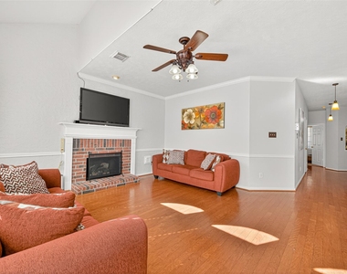 17410 Pikes Peek Court - Photo Thumbnail 8