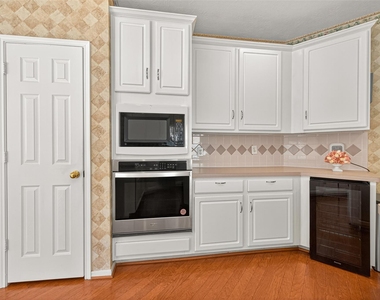 17410 Pikes Peek Court - Photo Thumbnail 13