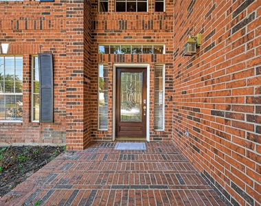 17410 Pikes Peek Court - Photo Thumbnail 2