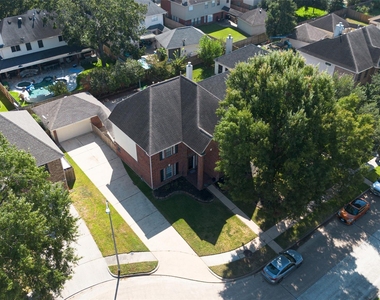 17410 Pikes Peek Court - Photo Thumbnail 39
