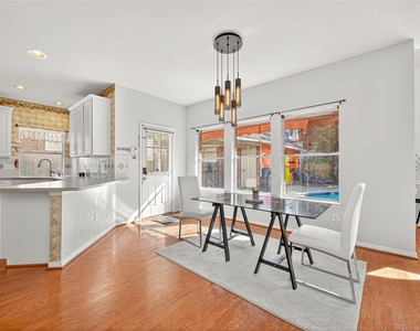17410 Pikes Peek Court - Photo Thumbnail 10