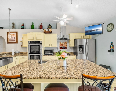 249 Mcclain Drive E - Photo Thumbnail 6