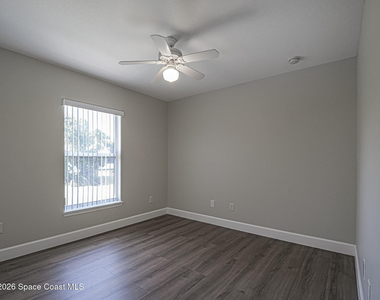 745 18th Street Sw - Photo Thumbnail 19