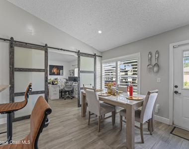 395 Galley Street Se - Photo Thumbnail 13