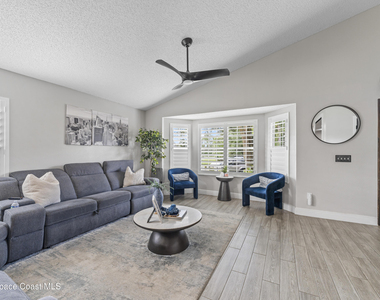 395 Galley Street Se - Photo Thumbnail 3