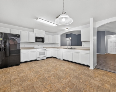 6551 Holly Cove Lane - Photo Thumbnail 17