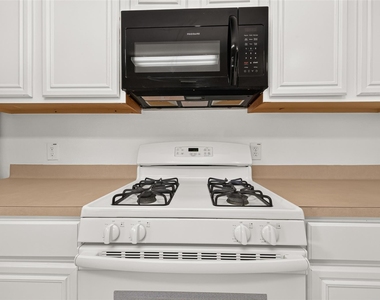 6551 Holly Cove Lane - Photo Thumbnail 18
