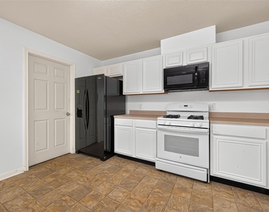 6551 Holly Cove Lane - Photo Thumbnail 1