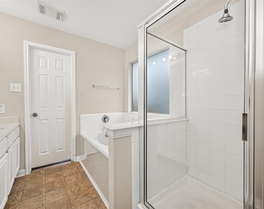 6551 Holly Cove Lane - Photo Thumbnail 15
