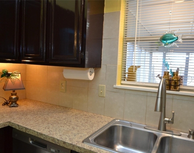 7014 Dickson Way - Photo Thumbnail 34