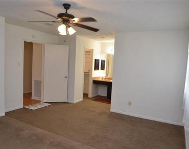 7014 Dickson Way - Photo Thumbnail 44