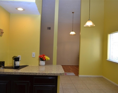 7014 Dickson Way - Photo Thumbnail 12