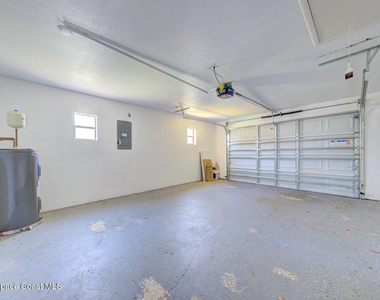 4580 Flood Street - Photo Thumbnail 4