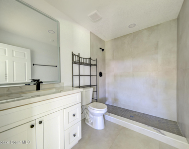 4580 Flood Street - Photo Thumbnail 5