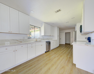 4580 Flood Street - Photo Thumbnail 14