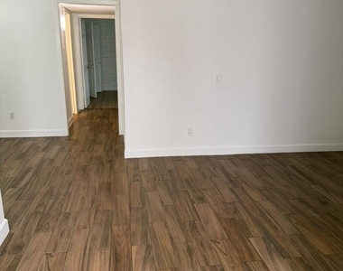 2744 Briarhurst Drive - Photo Thumbnail 6