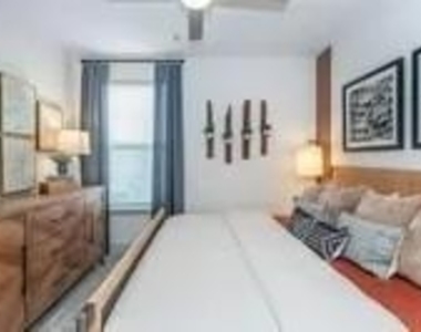 698 Basilica Bay - Photo Thumbnail 17