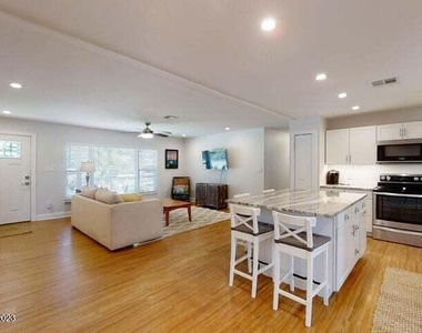 1220 Cheyenne Drive - Photo Thumbnail 2