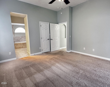 925 Osprey Lane - Photo Thumbnail 14