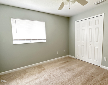 925 Osprey Lane - Photo Thumbnail 9