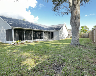 925 Osprey Lane - Photo Thumbnail 18