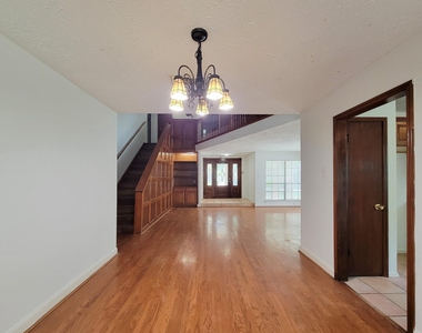 2030 Creek Valley Lane - Photo Thumbnail 18