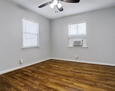 2316 Hazard Street - Photo Thumbnail 8