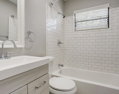 2316 Hazard Street - Photo Thumbnail 9