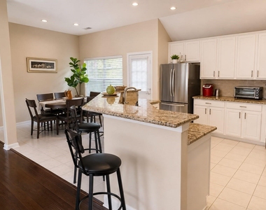 15 Bayou Springs Court - Photo Thumbnail 11
