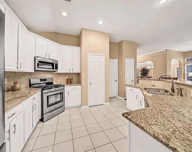 15 Bayou Springs Court - Photo Thumbnail 9