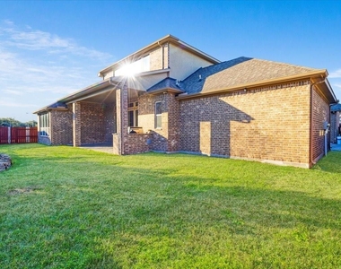 23535 Bellina Drive - Photo Thumbnail 10