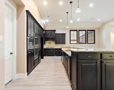 23535 Bellina Drive - Photo Thumbnail 4