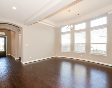 3922 Birdsall Falls Lane - Photo Thumbnail 8