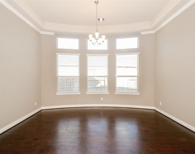 3922 Birdsall Falls Lane - Photo Thumbnail 7
