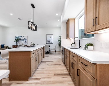 3209 St Emanuel Street - Photo Thumbnail 17