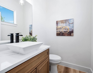 3209 St Emanuel Street - Photo Thumbnail 20