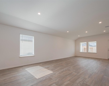 30842 Brightwell Bend - Photo Thumbnail 7