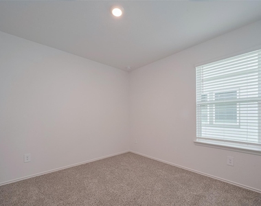 30842 Brightwell Bend - Photo Thumbnail 19