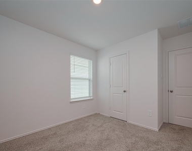 30842 Brightwell Bend - Photo Thumbnail 18