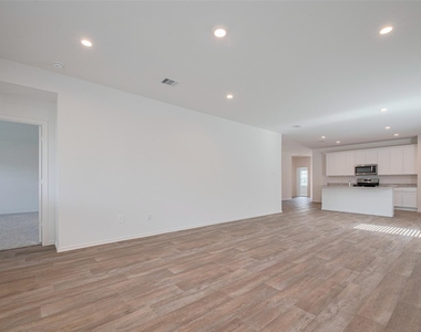 30842 Brightwell Bend - Photo Thumbnail 10