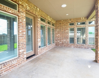 3351 Chandler Hollow Lane - Photo Thumbnail 13