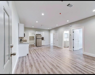 2906 Berry Road - Photo Thumbnail 1