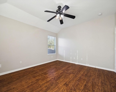 2218 Winding Hollow Drive - Photo Thumbnail 17