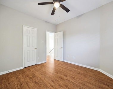 2218 Winding Hollow Drive - Photo Thumbnail 15