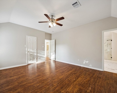 2218 Winding Hollow Drive - Photo Thumbnail 9