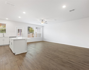 3017 Dovedale Street - Photo Thumbnail 7