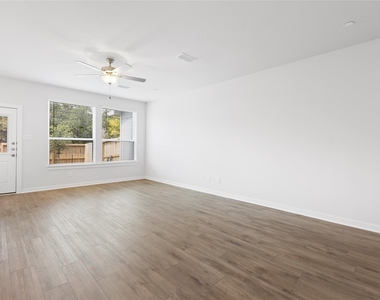 3017 Dovedale Street - Photo Thumbnail 10