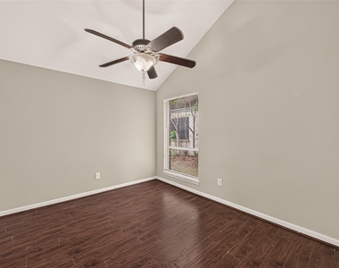 15926 Herongate Drive - Photo Thumbnail 16